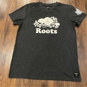 Roots grey tee size small
